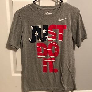 Nike tee